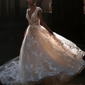 Allure Bridals Wedding Dress - Astrid E165 in Ivory